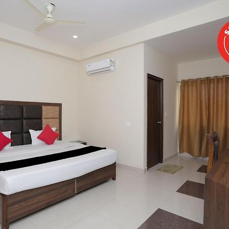 Capital O 37423 Golden Leaf Hotell Dehradun Eksteriør bilde