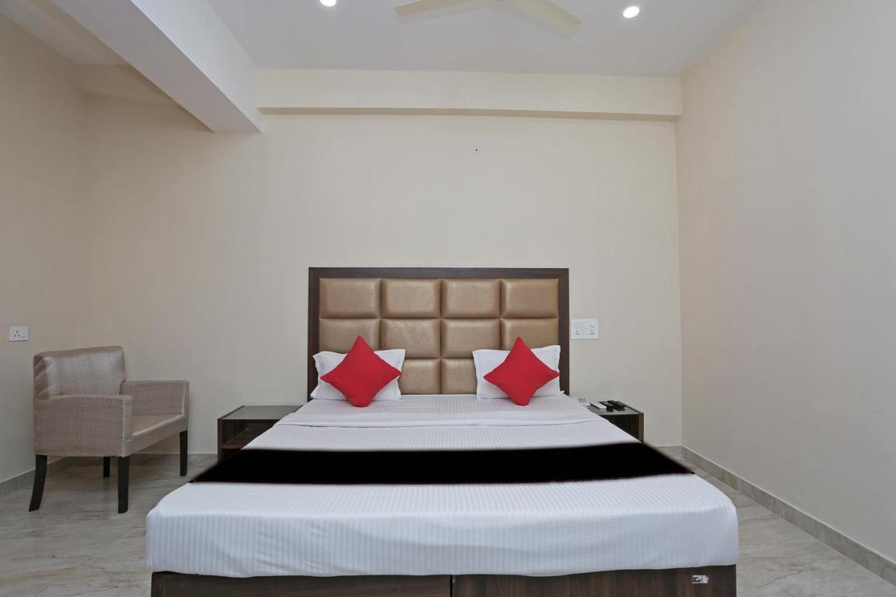 Capital O 37423 Golden Leaf Hotell Dehradun Eksteriør bilde